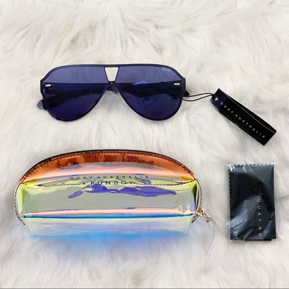 Quay Australia Accessories - NWT Quay x FunBoy Stay Afloat Sunglasses - Smoke
